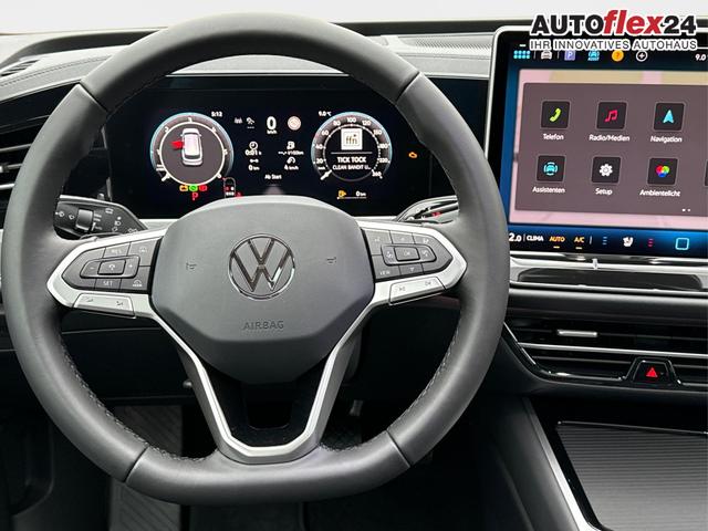 Volkswagen / Passat Variant / Grau / / / DSG+PANO+NAVI+MATRIX+360 KAM+MASSAGE+ACC+18 LM, Beispielbilder, ggf. teilweise mit Sonderausstattung