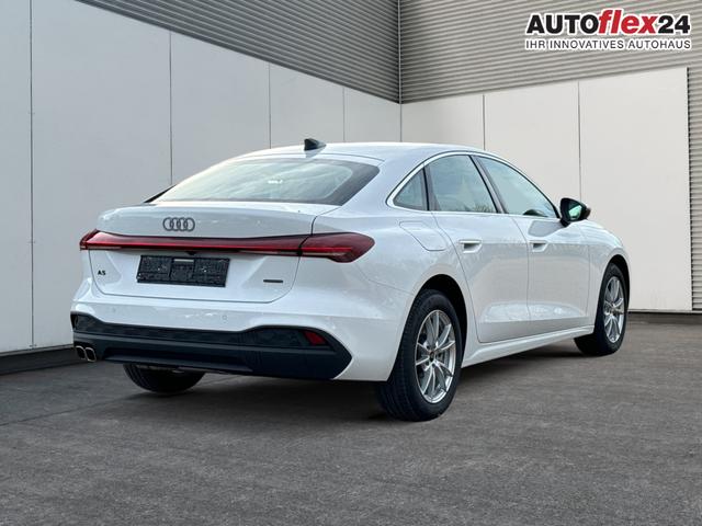 Audi / A5 / / / / quattro NAVI+EL. HECKKL.+PDC+LED+17 LM