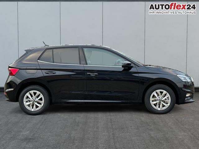 Skoda / Fabia / / / / DSG+5J GARANTIE+KAMERA+KESSY+LED