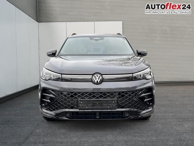 Vorlauffahrzeuge Volkswagen Tiguan - R-Line People PLUG-IN PANO AHK HD MATRIX NAVI BLACK STYLE 20"LM ACC