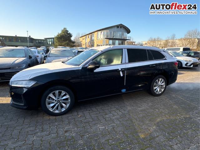 Vorlauffahrzeuge Skoda Superb Combi - Selection DSG AHK NAVI EL. HECKKL. SHZ V H KAMERA LED