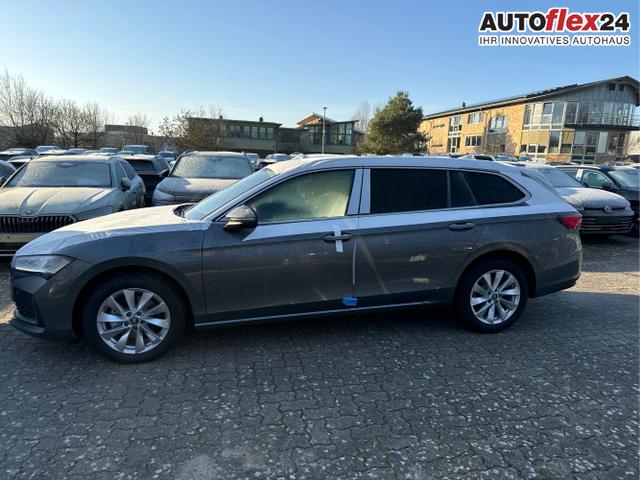 Vorlauffahrzeuge Skoda Superb Combi - Selection DSG AHK NAVI EL. HECKKL. SHZ V H KAMERA LED