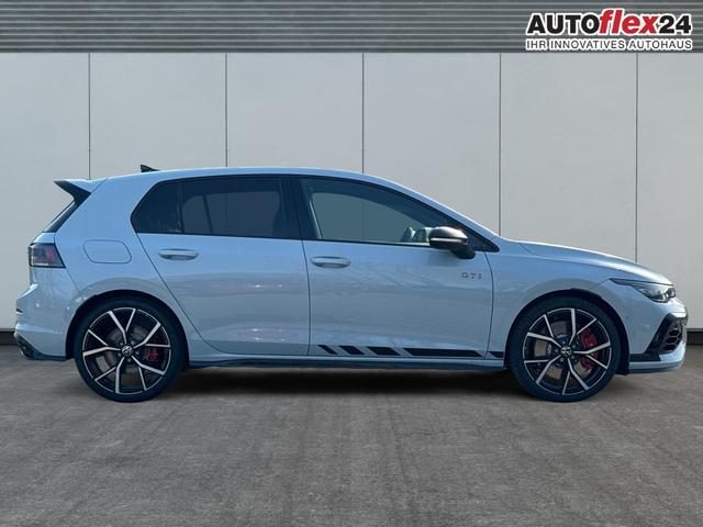 Volkswagen / Golf / / / / PANO+MATRIX+HUD+HARMAN+NAVI+360 KAMERA+19 LM