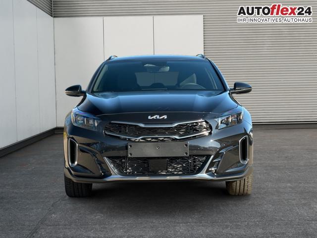 Kia / XCeed / Schwarz / / / ACC+SHZ+eHK+KAMERA+NAVI+LED+18 ALU