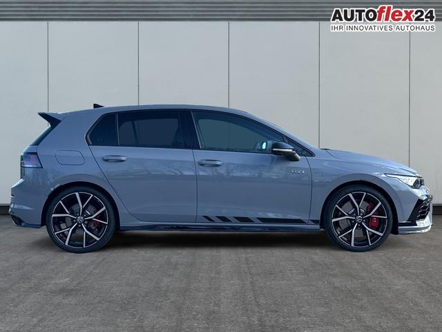 Volkswagen / Golf / Grau / / / PANO+MATRIX+HUD+HARMAN+NAVI+360 KAMERA+19 LM