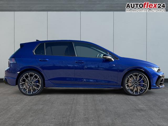 Volkswagen / Golf / / / / 4x4+PANO+MATRIX+HUD+HARMAN+NAVI+360 KAMERA+19 LM