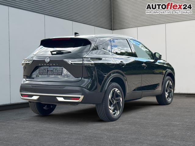 Nissan / Qashqai / Schwarz / / / EL.HECKKL+HEAD-UP+KAMERA+ACC+PDC+SHZ+LED 