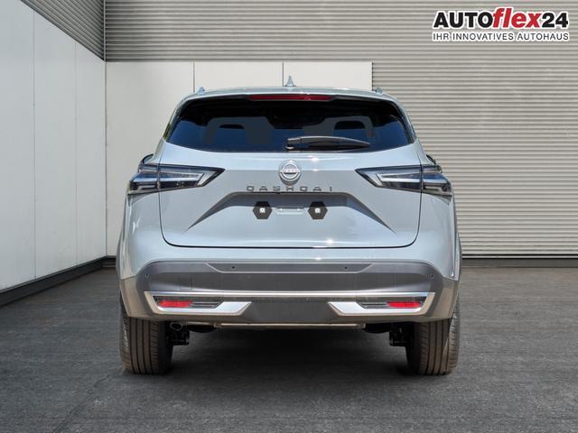 Nissan / Qashqai / Grau / / / EL.HECKKL+HEAD-UP+KAMERA+ACC+PDC+SHZ+LED , Beispielbilder, ggf. teilweise mit Sonderausstattung