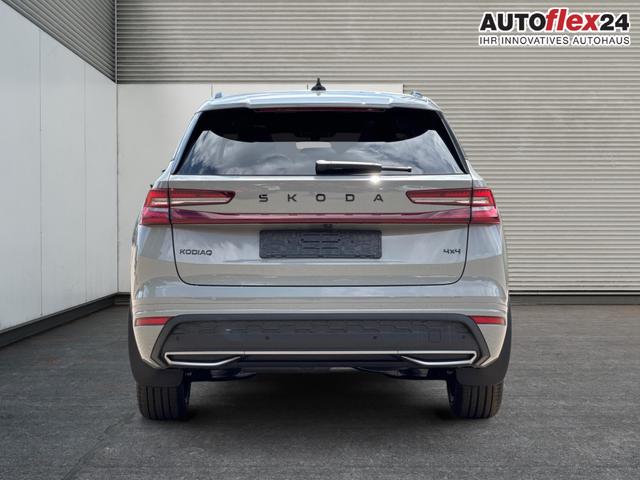 Skoda / Kodiaq / Grau / / / 4x4+AHK+PANO+KAMERA+EL. HECKKL.+NAVI+20 LM