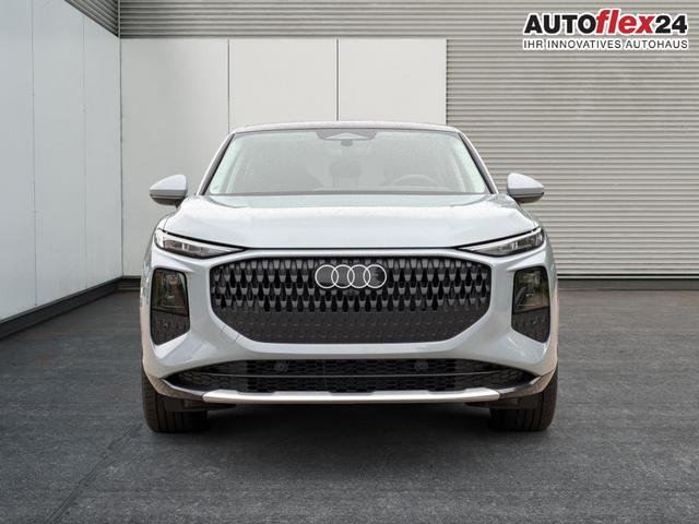 Audi / Q3 Sportback / / / / MJ 2026+NAVI+KAMERA+PANO+AHK+PDC+EL. HECKKL.+LED+18 LM