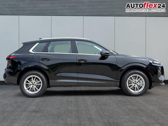 Audi / Q3 / Schwarz / / / KAMERA+NAVI+PDC+EL.HECKKL.+LED+17LM