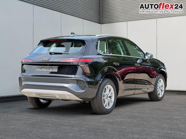 Audi / Q3 / Schwarz / / / KAMERA+NAVI+PDC+EL.HECKKL.+LED+17LM