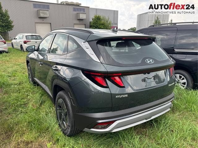 Hyundai / TUCSON / Gr&uuml;n / / / NAVI+KAMERA+SHZ+LED+TEMPOMAT+17 ALU+PDC, Beispielbilder, ggf. teilweise mit Sonderausstattung