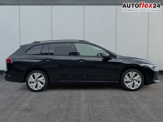 Volkswagen / Golf Variant / Schwarz / / / AHK+ACC+eHK+KAMERA+SHZ+KLIMA+LED+17 ALU