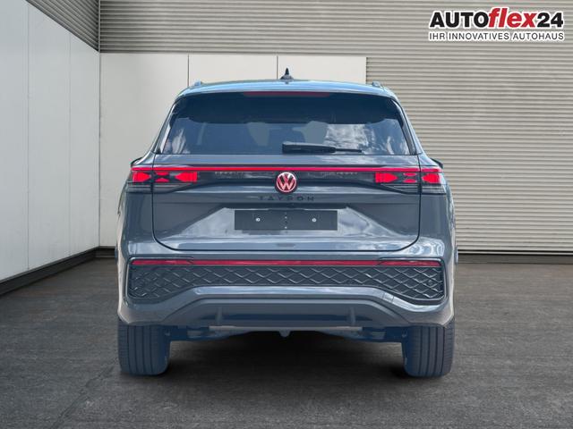 Volkswagen / Tayron / Grau / / / PLUG-IN+PANO+AHK+HuD+MATRIX+360 KAM+20ALU+ACC+eHK+BLACK STYLE