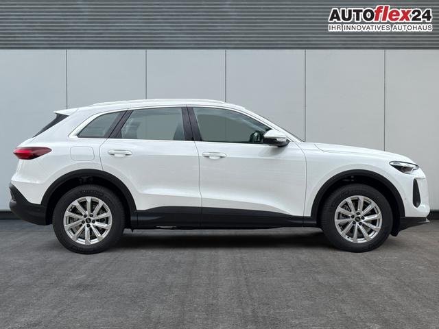 Audi / Q5 / Wei&szlig; / / / QUATTRO+NAVI+KAMERA+AHK+SHZ+PDC+ACC