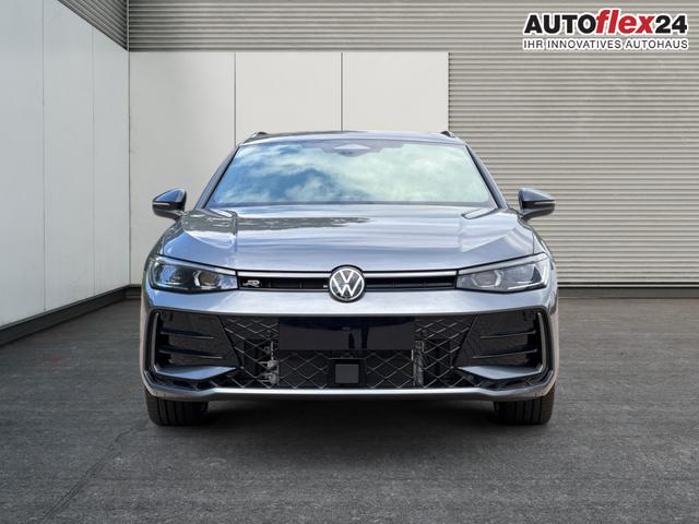 Volkswagen / Passat Variant / / / / LEDER+PANO+AHK+MATRIX+eHK+360 KAM+NAVI+HUD, Beispielbilder, ggf. teilweise mit Sonderausstattung