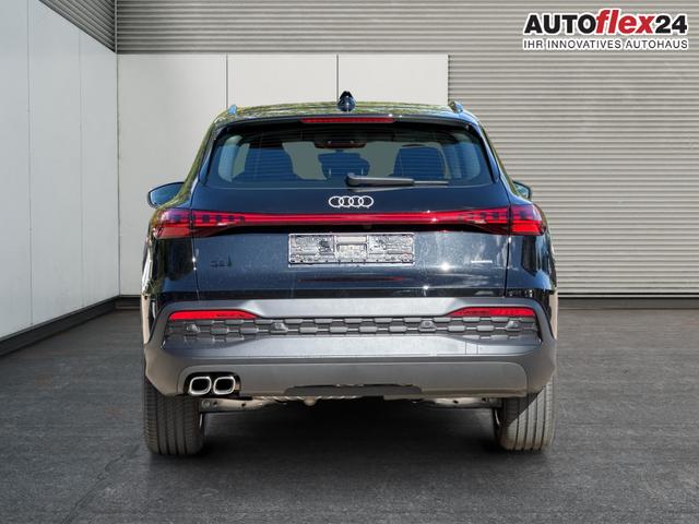 Audi / Q5 / Schwarz / / / QUATTRO+NAVI+KAMERA+AHK+PANO+SHZ+PDC+ACC, Beispielbilder, ggf. teilweise mit Sonderausstattung