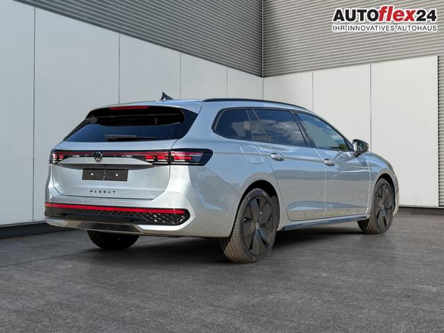 Volkswagen / Passat Variant / Silber / / / LEDER+PANO+AHK+MATRIX+eHK+360 KAM+NAVI+HUD, Beispielbilder, ggf. teilweise mit Sonderausstattung