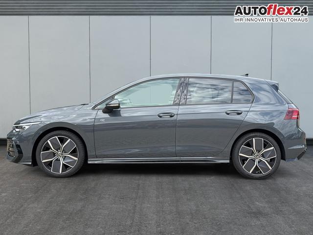 Vorlauffahrzeuge Volkswagen Golf - R-Line Limited LED-PLUS ACC SHZ KEYLESS KAMERA 18" ALU