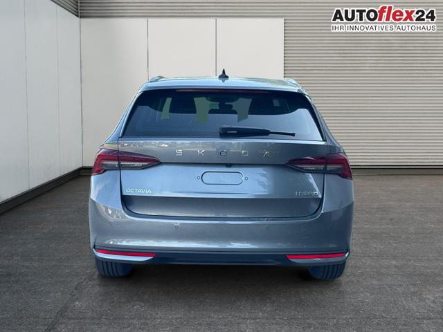 Skoda / Octavia Combi / Grau / / / ACC+AHK+eHK+KAM+PDC+LED+17 ALU+SHZ, Beispielbilder, ggf. teilweise mit Sonderausstattung