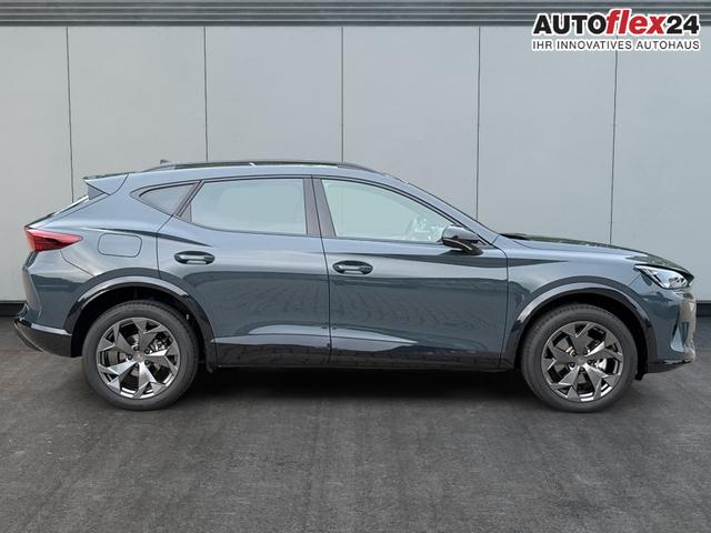Cupra / Formentor / Blau / / / 4x4 AHK+eHK+NAVI+KAMERA+ACC+SHZ+18 ALU, Beispielbilder, ggf. teilweise mit Sonderausstattung