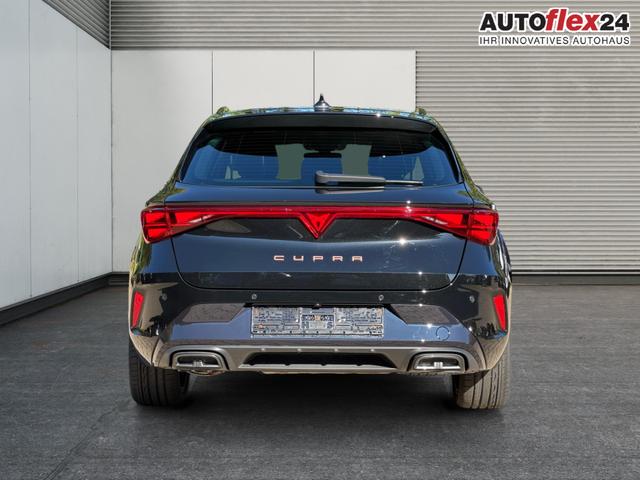Cupra / Leon Sportstourer / Schwarz / / / ST AHK+NAVI+eHK+KAMERA+ACC+SHZ+18 ALU+LED