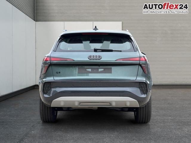 Audi / Q3 / Gr&uuml;n / / / AHK+KAMERA+NAVI+EL. HECKKL.+LED+17'LM