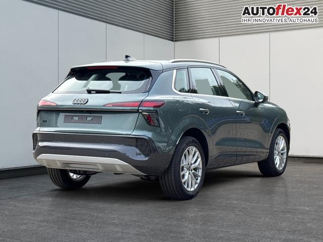Audi / Q3 / Gr&uuml;n / / / AHK+NAVI+PANO+KAMERA+EL. HECKKL.+LED+18'LM