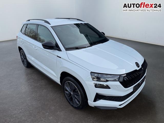 Lagerfahrzeug Skoda Karoq - 1,5 TSI DSG Sportline 2ZKli AHK ACC Canton PDC Kam 19Zo 5JG