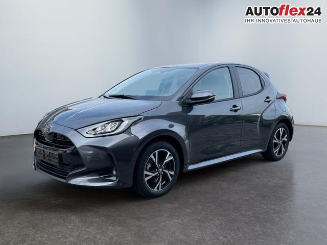 Toyota Yaris 1,5 CVT Hybrid Style ACC PDC Kam Spurh 