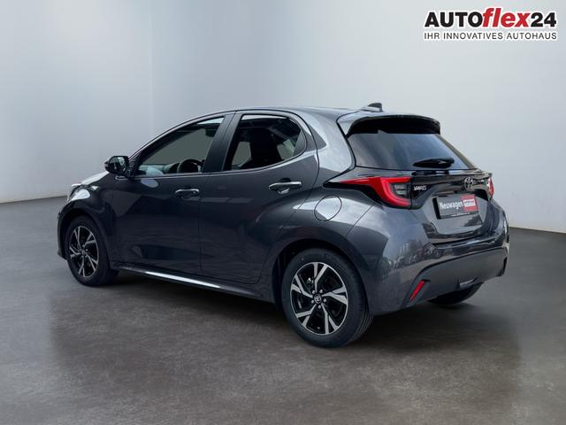 Toyota Yaris 1,5 CVT Hybrid Style ACC PDC Kam Spurh 