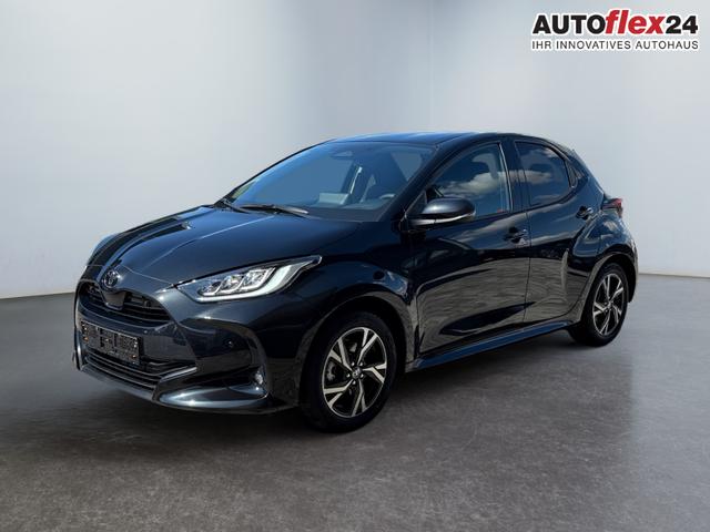 Toyota Yaris 1,5 CVT Hybrid Style ACC PDC Kam Spurh 