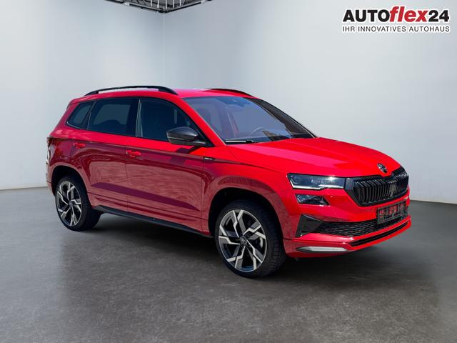 Lagerfahrzeug Skoda Karoq - 1,5 TSI DSG Sportline 2ZKli ACC Cant 4xSHZ PDC Kam 5JG