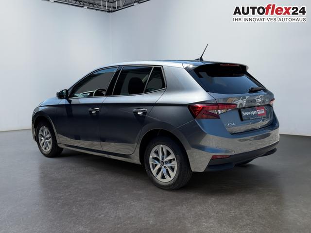 Skoda Fabia Extra Plus 1,0 MPI Klima SmartLink Einparkhilfe 5J Garantie LED Alu Felgen Kamera Sitzheizung Bluetooth 