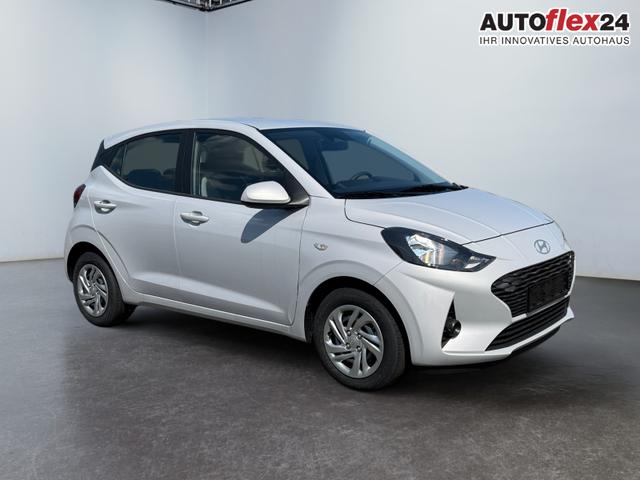 Lagerfahrzeug Hyundai i10 - Comfort 1,2 Klima MJ25 NAV CarPlay Spha BT Kam PDC