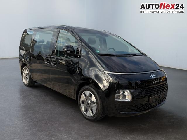 Gebrauchtfahrzeug Hyundai Staria - 1,6 T-GDI HEV EaAcPa PaPak el.HK el.Schie