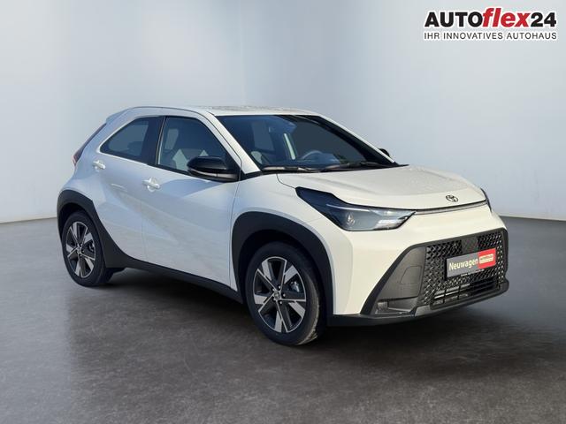 Lagerfahrzeug Toyota Aygo X - Comfort 1,5 Hybrid CVT 85 ACC 17 Zoll Alu Klimaautomatik Sitzheizung Kamera Apple CarPlay Android