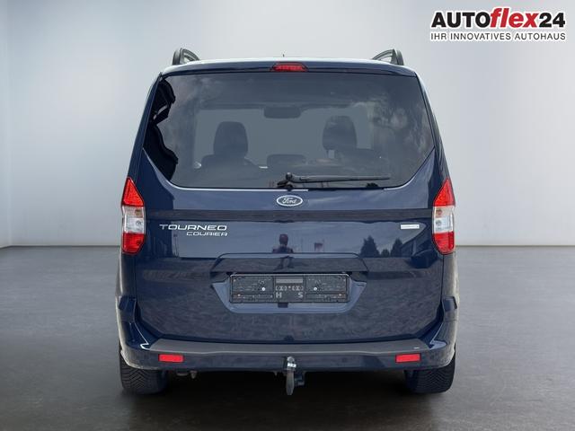 Gebraucht Ford Tourneo Courier Titanium kaufen