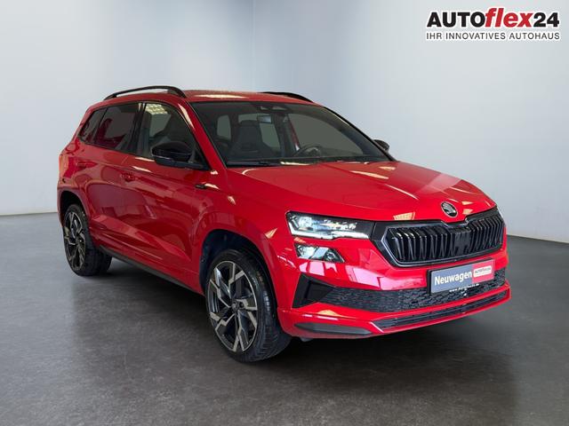 Lagerfahrzeug Skoda Karoq - Sportline 1,5 TSI DSG 2ZKlimaautomatik Canton Anh&auml;ngerkupplung Totewinkel Assistent 2 x Einparkhilfe Kamera 19 Zoll Felgen adaptiver Tempomat 5J Garantie