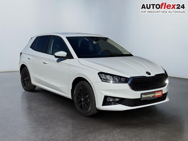 Lagerfahrzeug Skoda Fabia - Extra Plus 1,0 TSI 2 ZoKlima Navigation x Einparkhilfe Kessy beheiztes Lenkrad Sitzheizung Sunset 5J Garantie