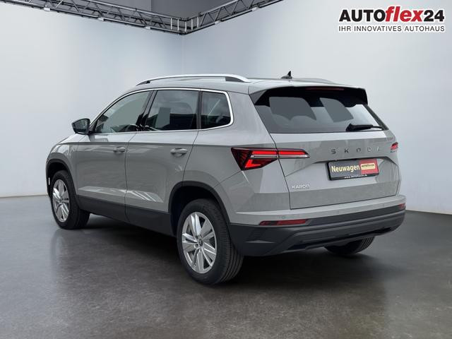 Skoda Karoq Extra Plus 1,5 TSI DSG 2Zoklima 2xEinparkhilfe AHK Kamera Sitzheizung beheiztes Lenkrad 