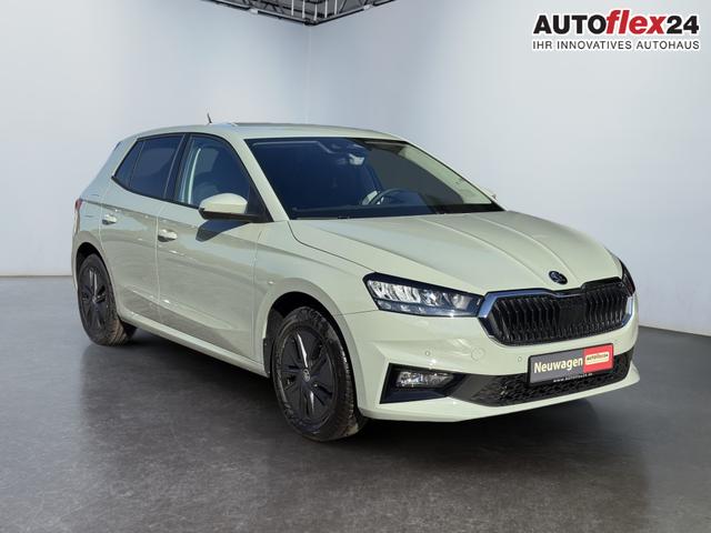 Lagerfahrzeug Skoda Fabia - Extra Plus 1,5 TSI 2 ZoKlima ACC Navi 2x Einparkhilfe Kessy beheiztes Lenkrad Sitzheizung Sunset 5J Garantie