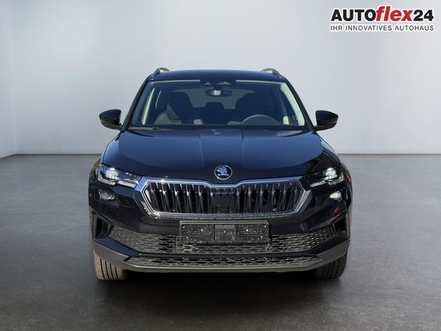 Skoda Karoq Extra Plus 1,5 TSI DSG 2Zoklima 2xEinparkhilfe AHK Kamera Sitzheizung beheiztes Lenkrad 