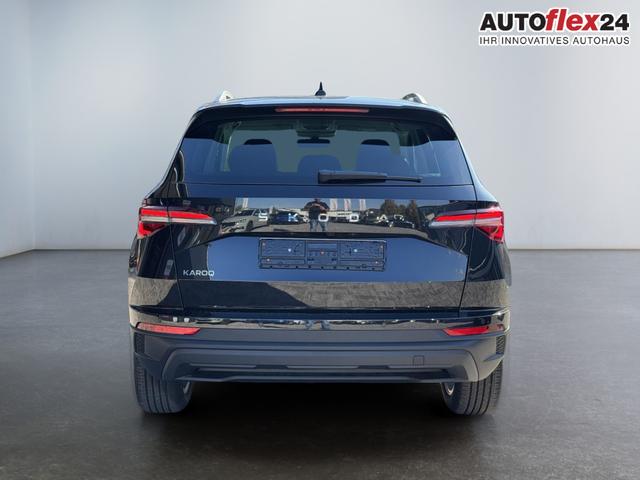 Skoda Karoq Extra Plus 1,5 TSI DSG 2Zoklima 2xEinparkhilfe AHK Kamera Sitzheizung beheiztes Lenkrad 