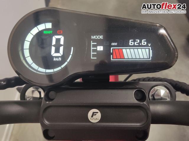 Futura / Chopper E-Roller / Rot / / / 