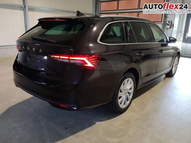 Skoda / Octavia Combi / Schwarz / / / 