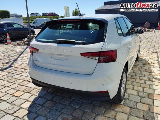 Skoda / Fabia / Wei&szlig; / / / , Beispielbilder, ggf. teilweise mit Sonderausstattung