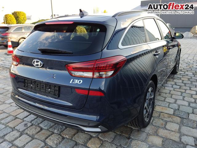 Hyundai / i30 Kombi / Blau / / / , Beispielbilder, ggf. teilweise mit Sonderausstattung