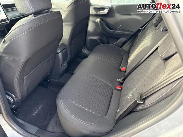 Ford / Puma / Grau / / / 